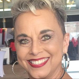 Meet your Posher, Diana